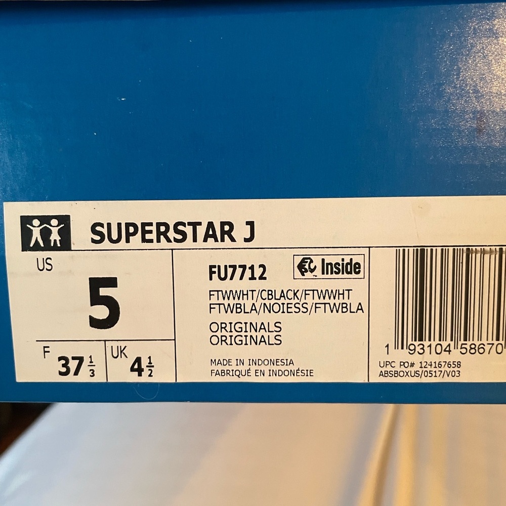 Adidas - Picture 3 of 3